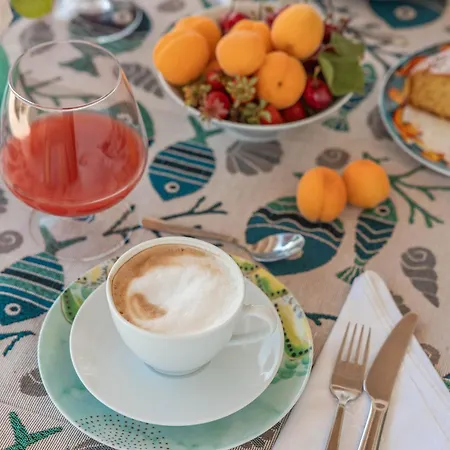 Alojamento de Acomodação e Pequeno-almoço Mandorleolio Polignano a Mare