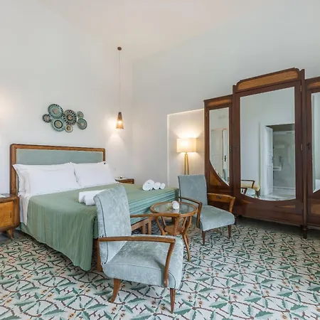 Mandorleolio Bed & Breakfast 4*