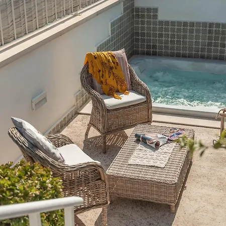 Mandorleolio فندق مبيت وإفطار بولينيانو آ ماري