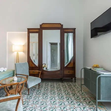 فندق مبيت وإفطار Mandorleolio 4*