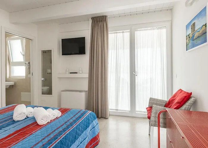 Mandorleolio לינה וארוחת בוקר 4*