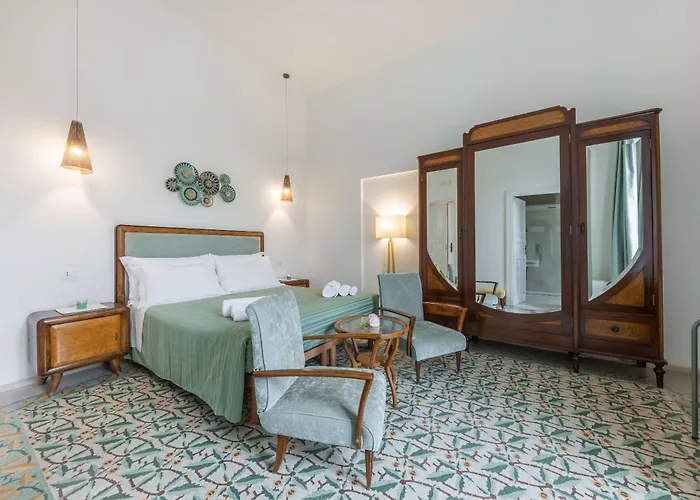 Mandorleolio לינה וארוחת בוקר 4*